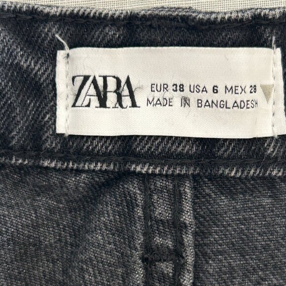 Zara Womens High Rise Denim Cutoff Shorts Size 6 Black Distressed Raw Hem Summer - Picture 3 of 16